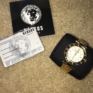 BUNDLE DEAL ITEM😁!! Versus Versace Watch